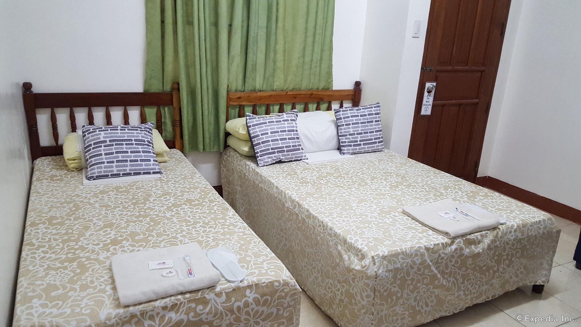 Lola Itang Pension House Tiniguiban Buitenkant foto